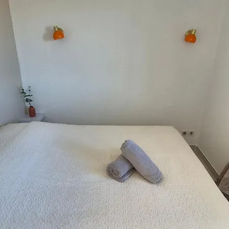 Sopraland 514, T2 Rénové Avec Piscine Pour 4 Personnes *